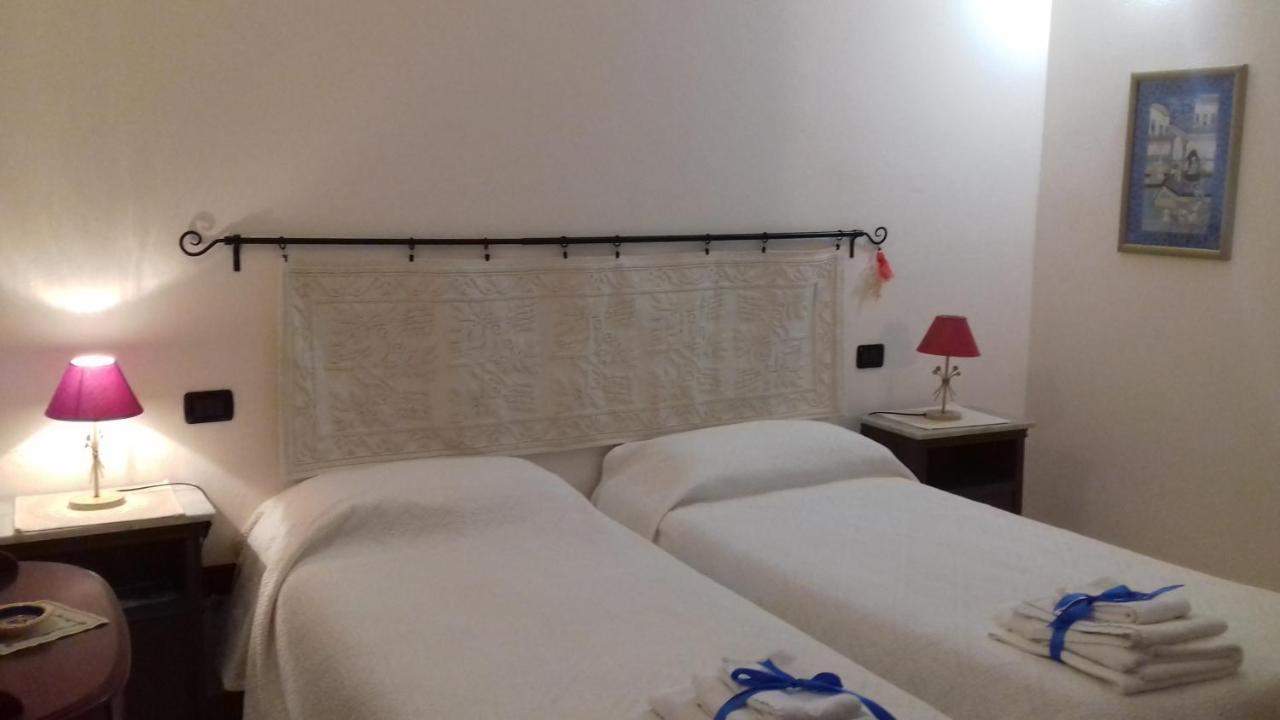 S'Attobiu Guest Rooms เตวลาดา ภายนอก รูปภาพ